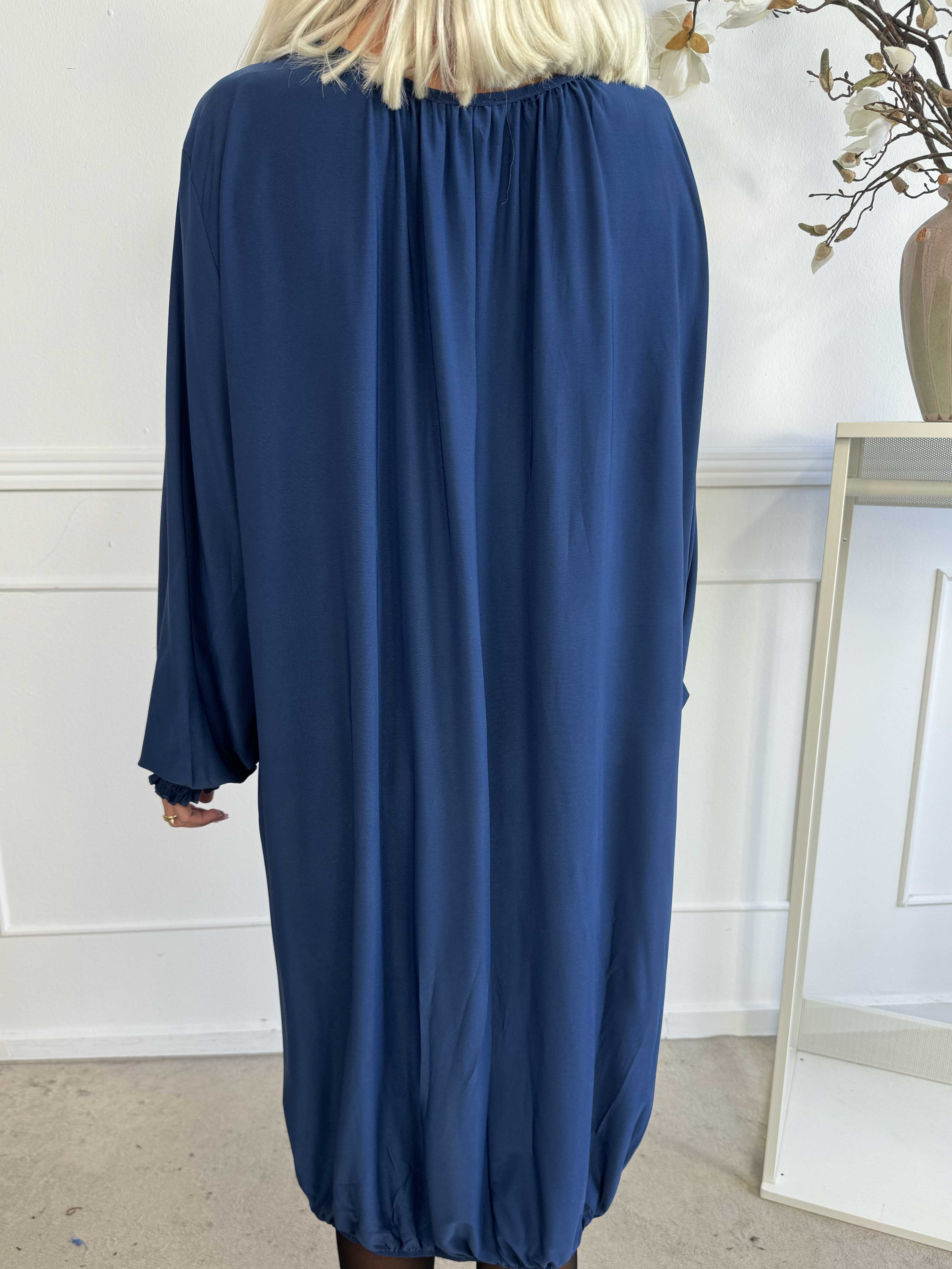Miracle Plain Dress L/S - Elastisk klänning med långa ärmar